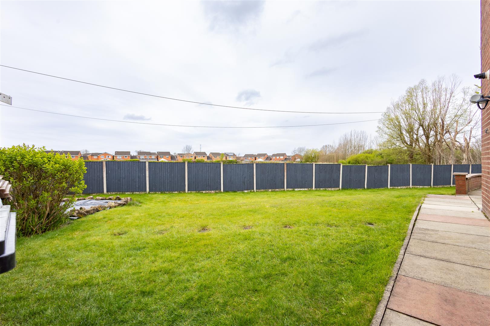 3 bed property in Glendale Avenue, Preston